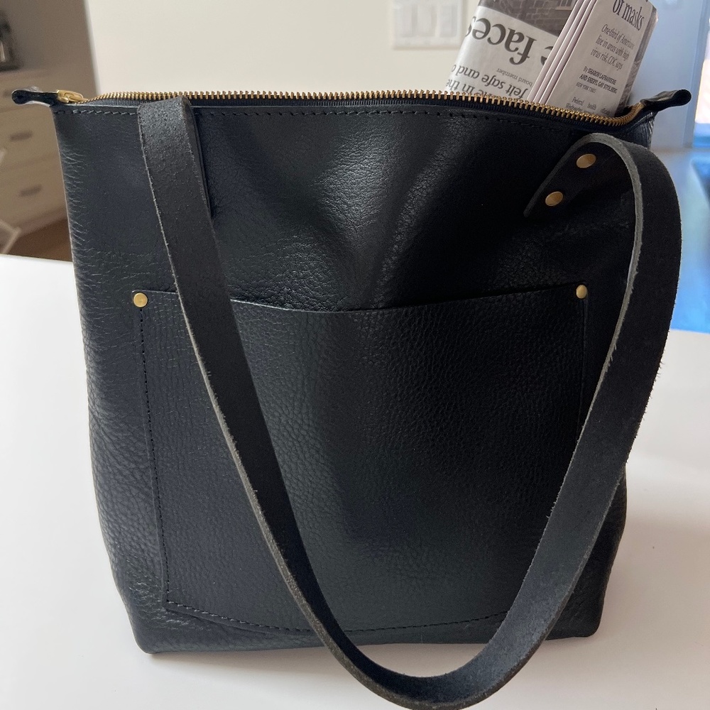 PORTLAND LEATHER GOODS CLASSIC TOTE BAG